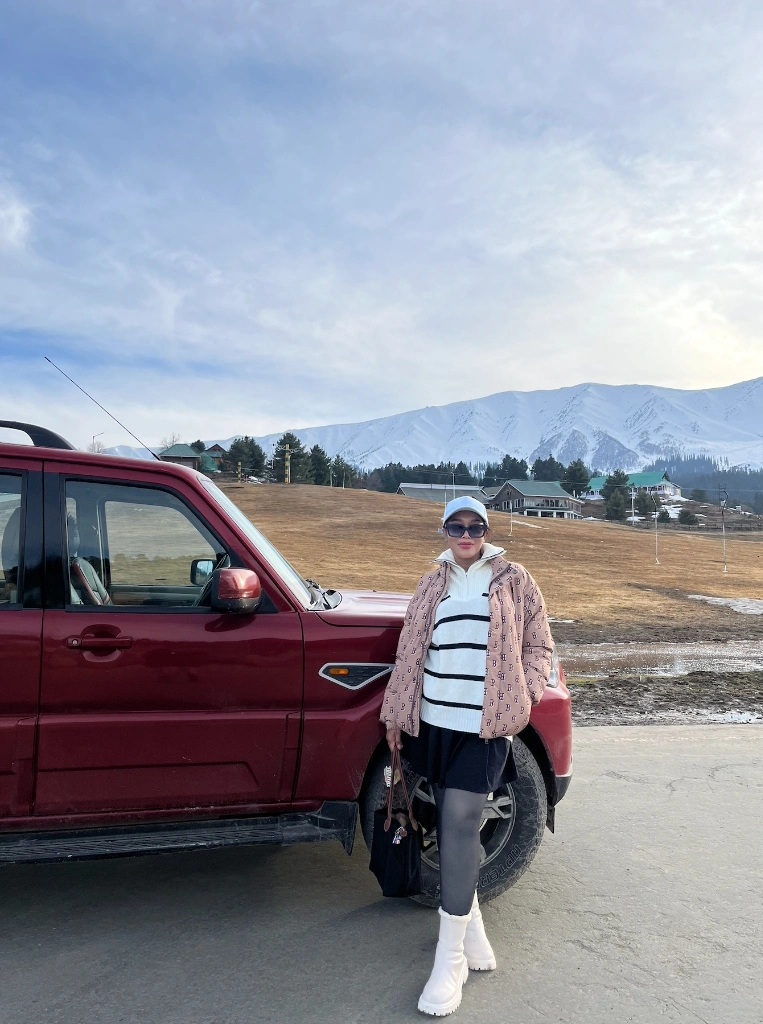 Retno - Indonesian travel creator portrait, visual story creator behind Retno Explorica